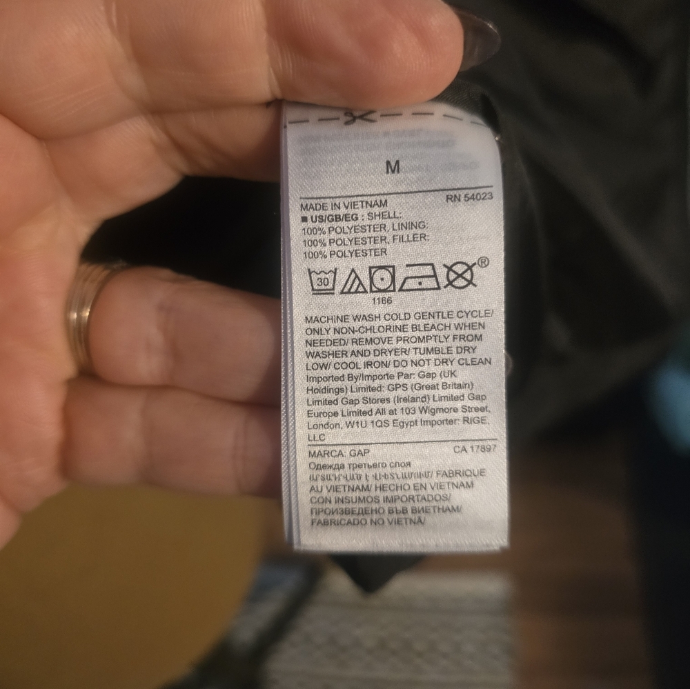 GAP Cold Control Puffer Vest - Picture 4 of 5